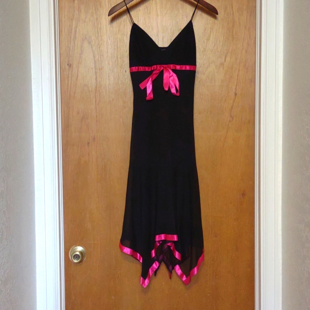 Black w/ Hot Pink Cocktail/Homecoming Dress
